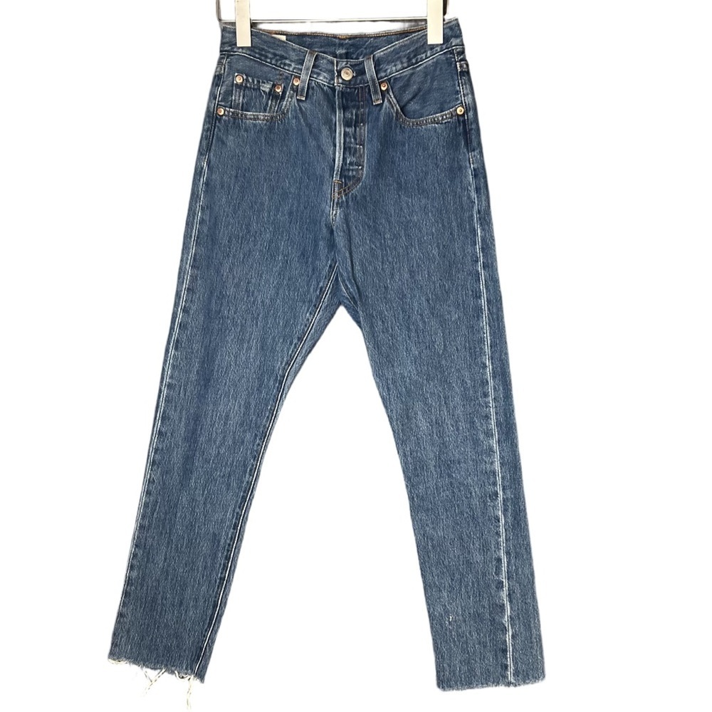 Levi’s 501 S Medium Wash Women’s Size 25 W 28 L Cut Off Distress Hem Ankle Crop